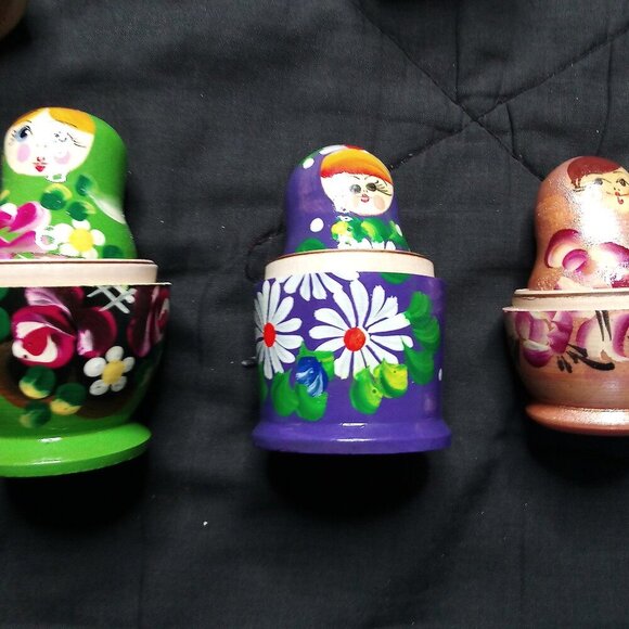 Vintage Hand Painted Russian Dolls Set (3) - Picture 4 of 7